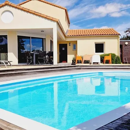 Penzion 68, Piscine Chauffee A 2 Pas De L'ocean Les Sables-dʼOlonne