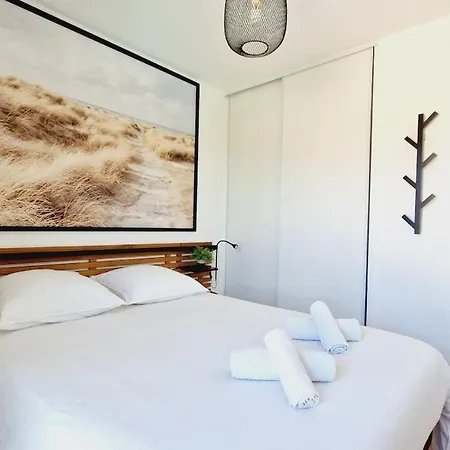 68, Piscine Chauffée à 2 Pas De L'océan Maison d'hôtes