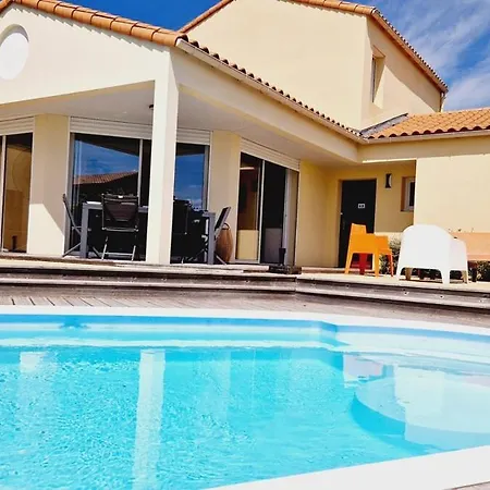 68, Piscine Chauffee A 2 Pas De L'ocean Pensjonat 4*