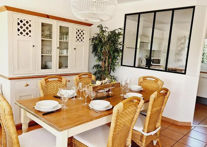 68, Piscine Chauffee A 2 Pas De L'ocean Les Sables-dʼOlonne